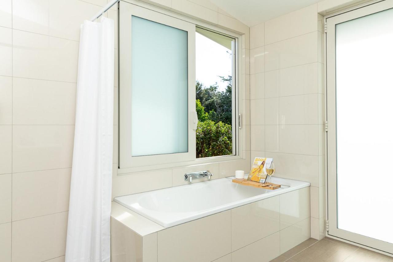 Anam Cara Gardens Luxury Villa Private Bedrooms And Ensuite Bathrooms Sleeps 9 Otaki Esterno foto